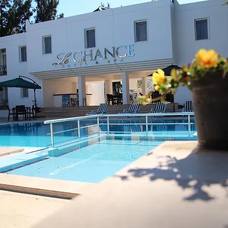 Le Chance & Bed and Breakfast *